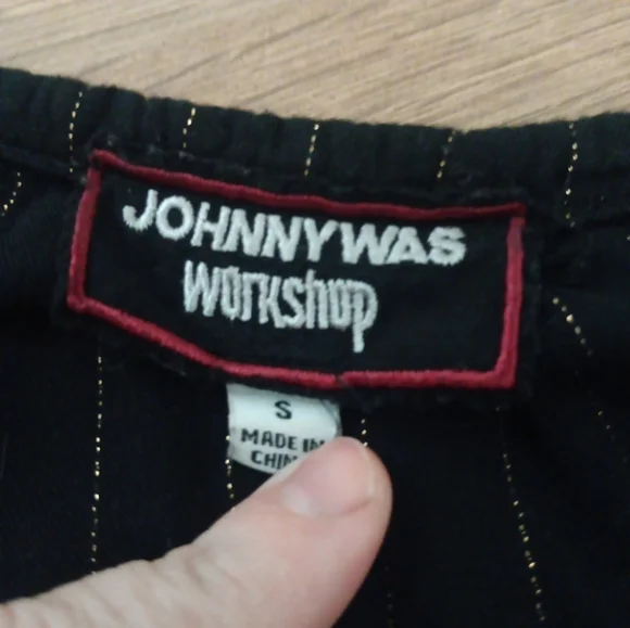 Johnny Was Clancy Black Tunic with Multicolor Floral Embroidery - Picture 4 of 6